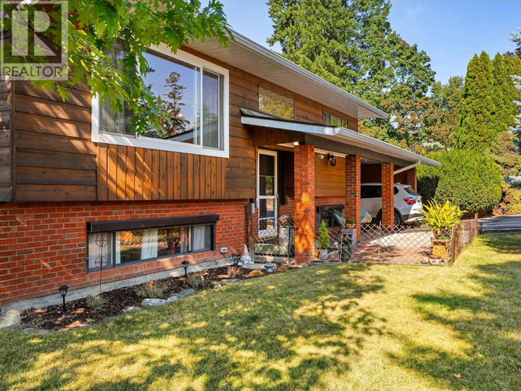 181 Northeast 17 Street, Salmon Arm, BC, V1E 1P3 - 3