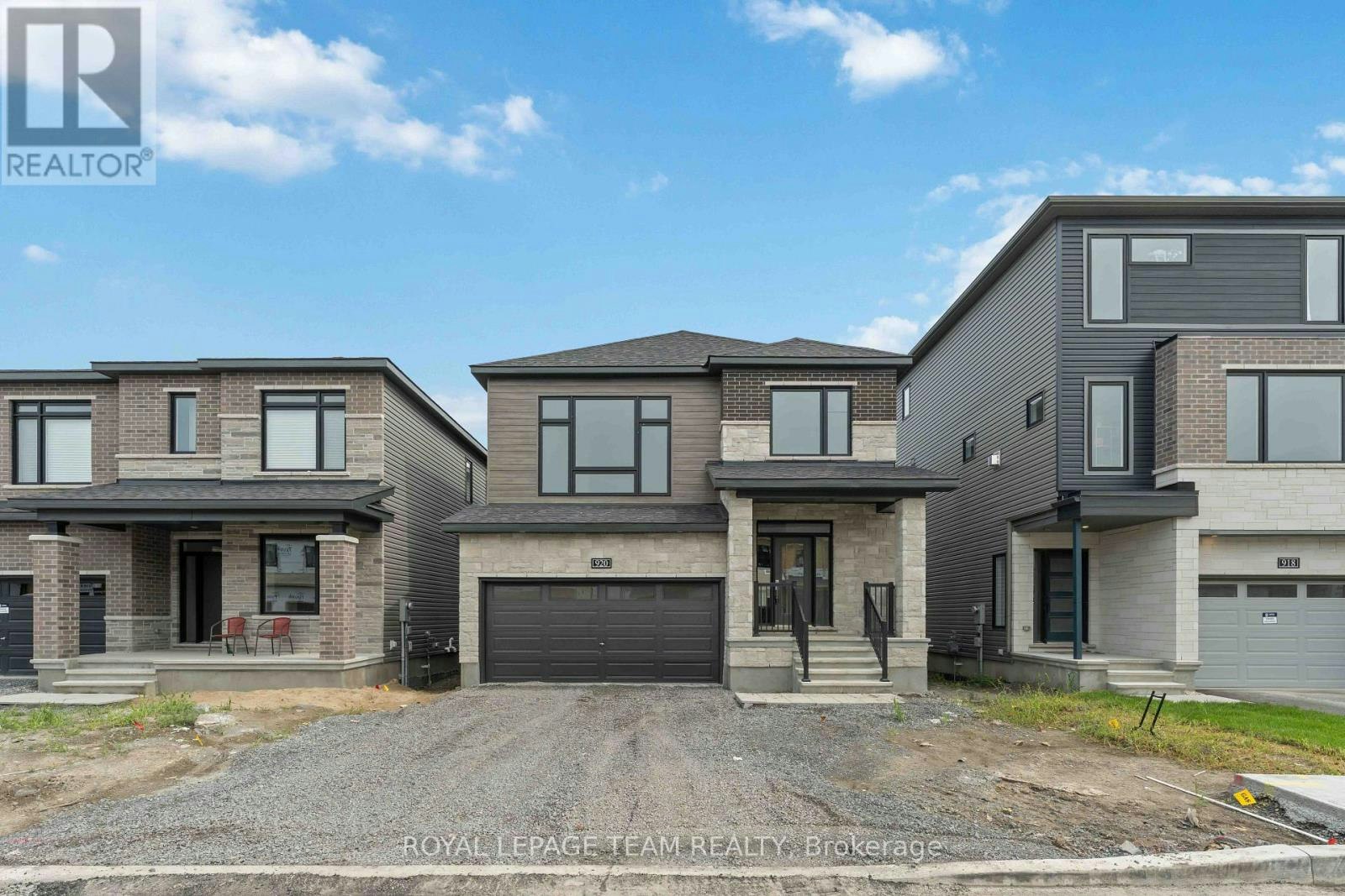 920 Locomotion Lane, Ottawa, ON, K2V 0V3