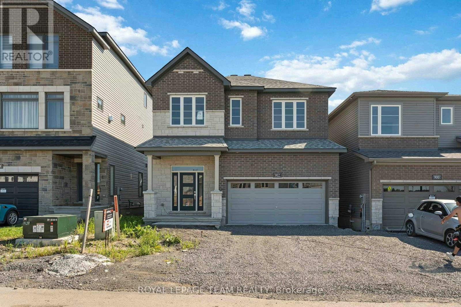 902 Locomotion Lane, Ottawa, ON, K2V 0V1
