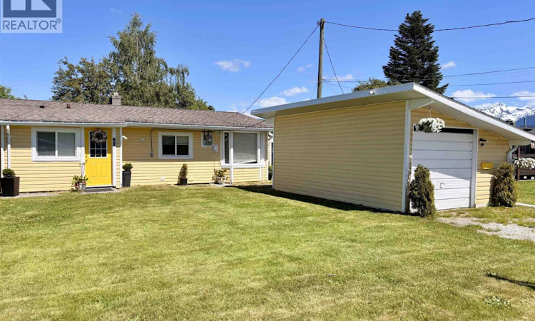 29 Plover Street