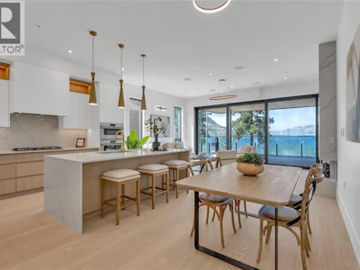 202-602 Lakeshore Drive - 3