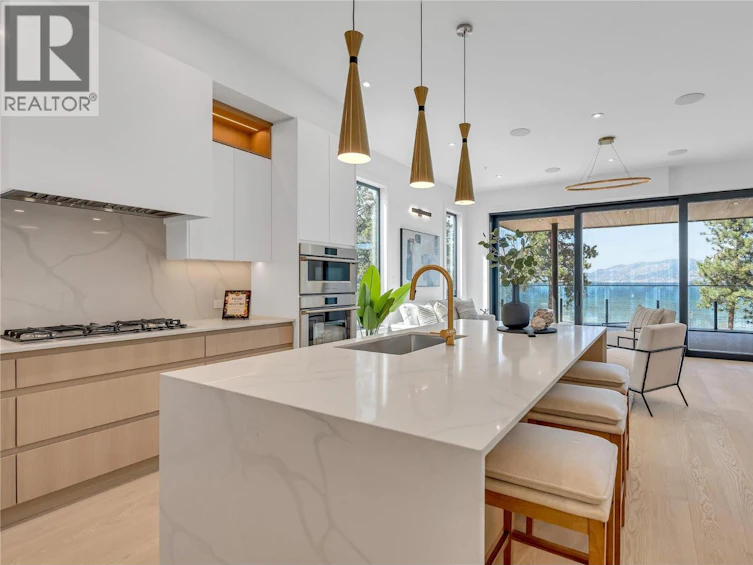 202-602 Lakeshore Drive, Penticton, BC, V2A 1B9 - 9