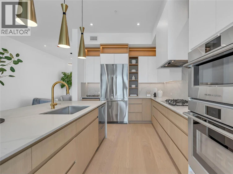 202-602 Lakeshore Drive, Penticton, BC, V2A 1B9 - 10