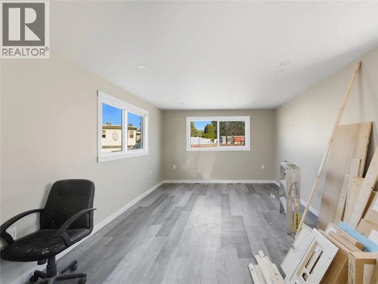 3P-3 Pluto Drive, Kamloops, BC, V2B 1A6 - 12