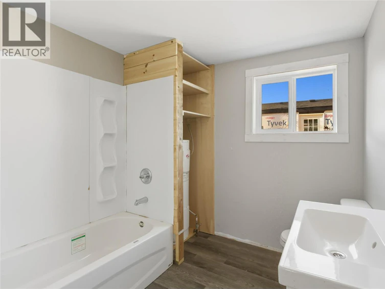 3P-3 Pluto Drive, Kamloops, BC, V2B 1A6 - 22
