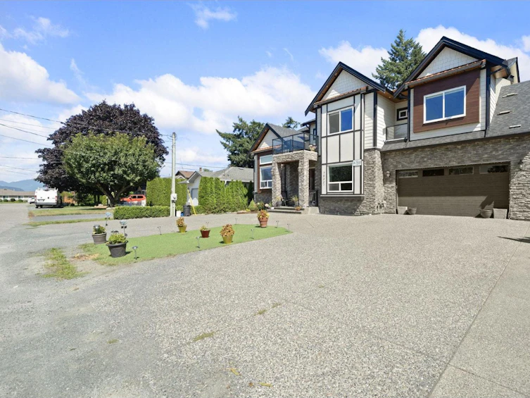 1-7532 Melville Street, Chilliwack, BC, V2R 1L7 - 2