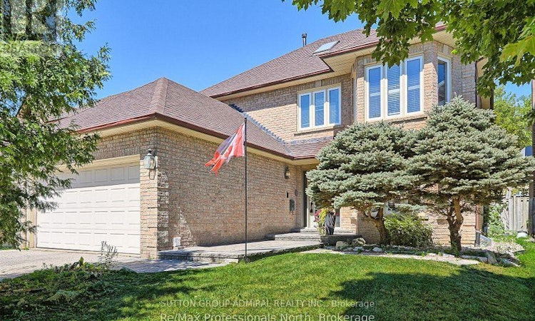 8 Elmsley Drive