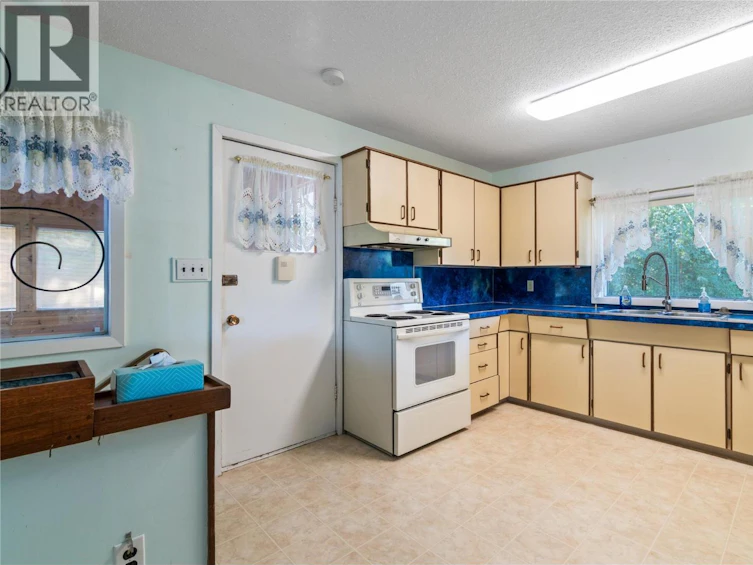 2602 Blind Bay Road, Blind Bay, BC, V0E 1H1 - 5