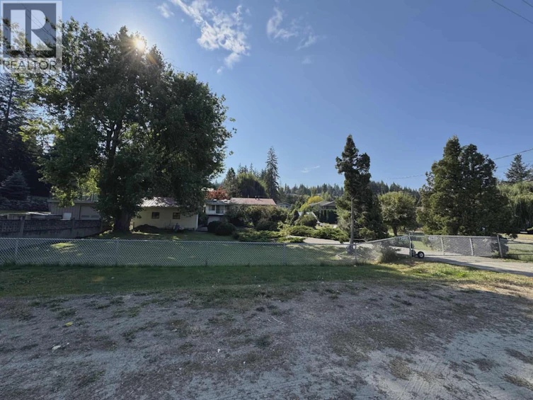 2602 Blind Bay Road, Blind Bay, BC, V0E 1H1 - 26