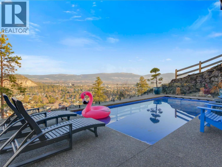 761 Highpointe Lane, Kelowna, BC, V1V 2Y1 - 3