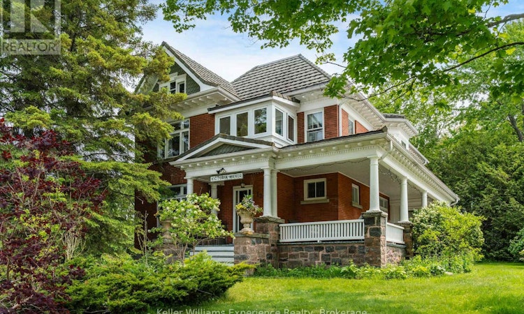 117-121 Richard Street