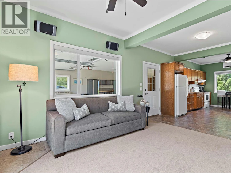 2672 Mckenzie Road, Sorrento, BC, V0E 2W1 - 38