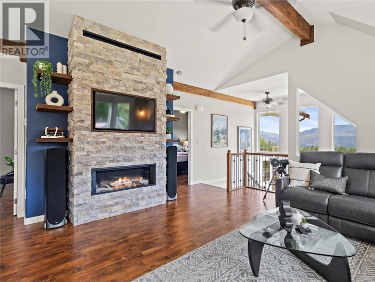 2672 Mckenzie Road, Sorrento, BC, V0E 2W1 - 12