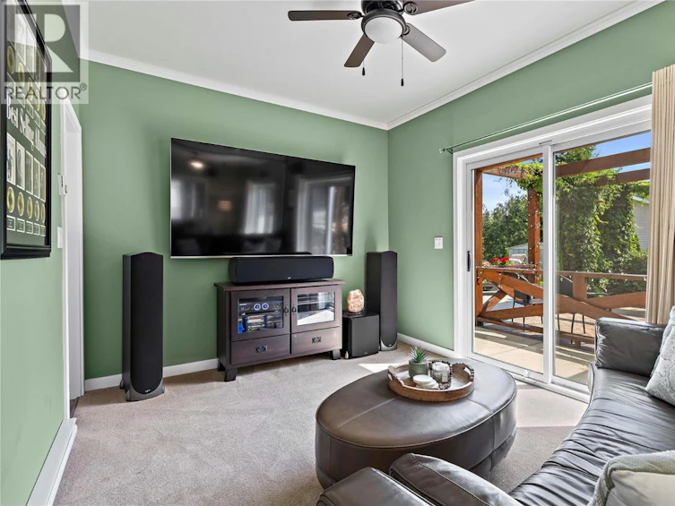 2672 Mckenzie Road, Sorrento, BC, V0E 2W1 - 40