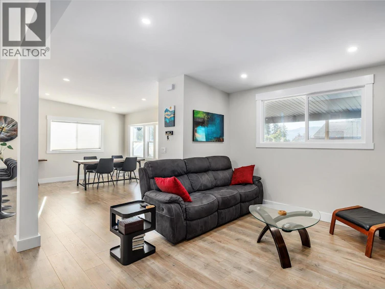214-1999 South 97 Highway, Kelowna, BC, V1Z 1B2 - 2