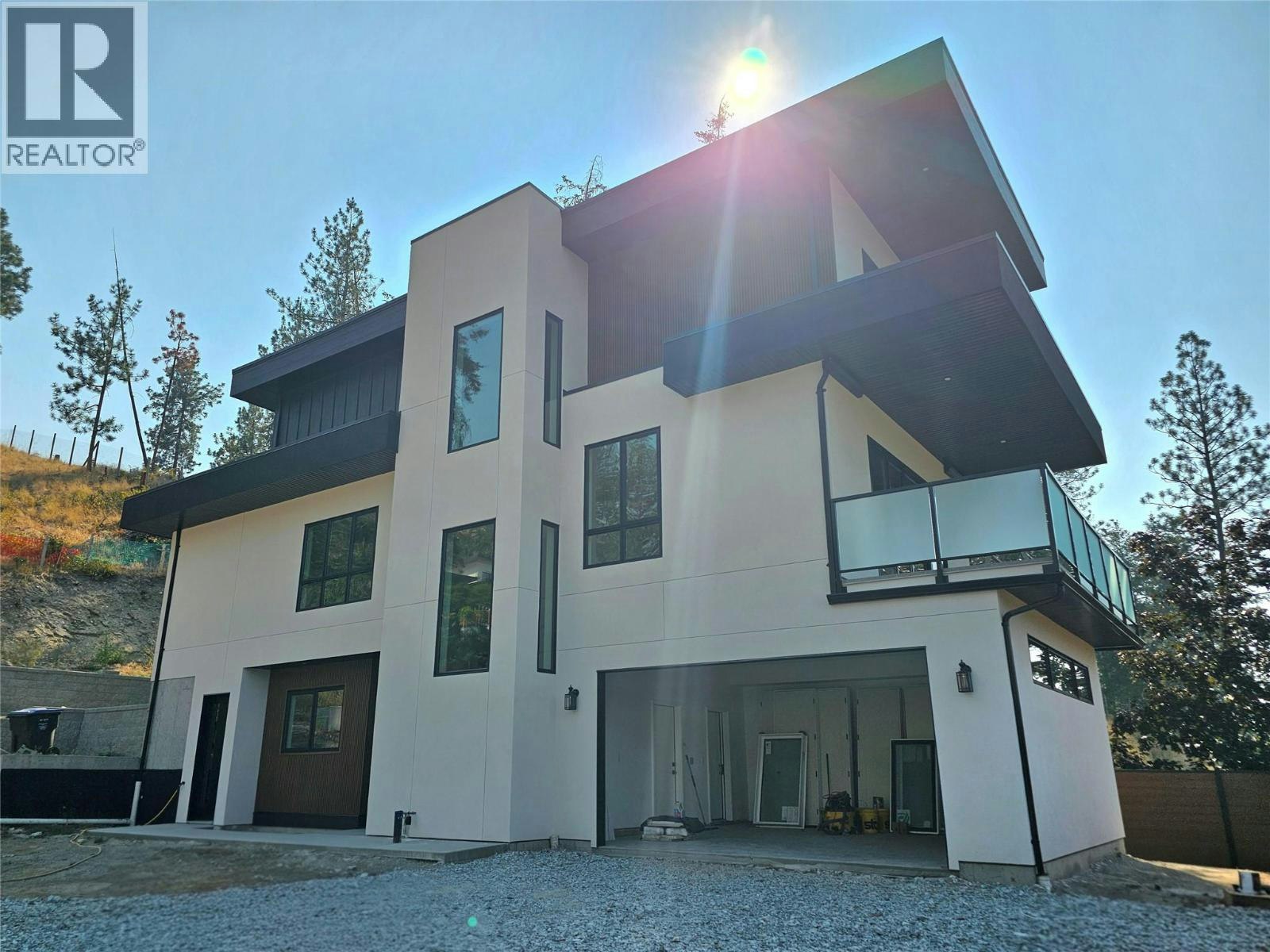 3-757 Barnaby Road, Kelowna, BC, V1W 4N9