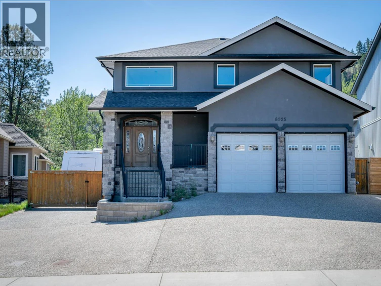8925 Grizzly Crescent, Kamloops, BC, V2C 6T9