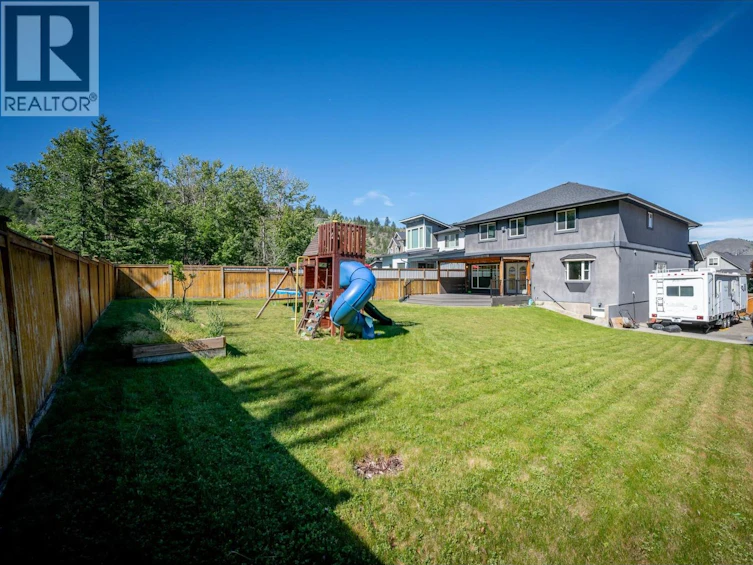 8925 Grizzly Crescent, Kamloops, BC, V2C 6T9 - 32