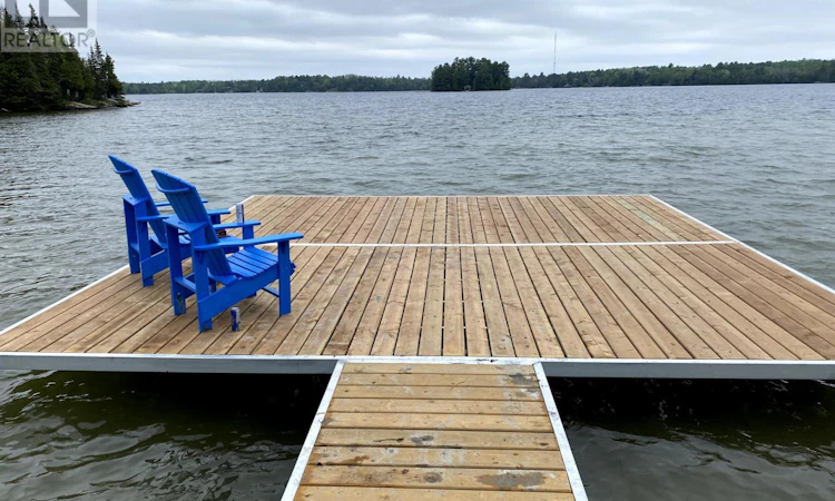 568 Hemlock Island