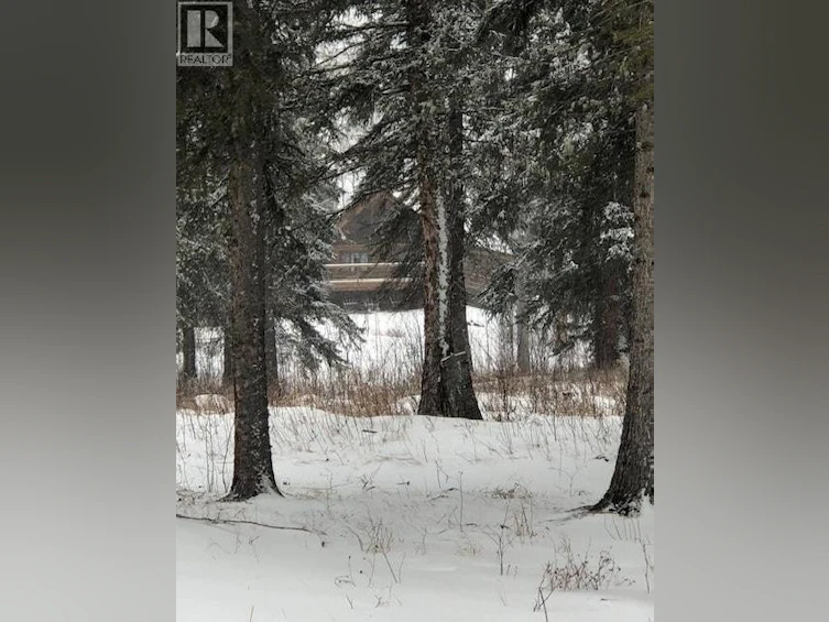 7742 N Bridge Lake Road, Bridge Lake, BC, V0K 1X2 - 10