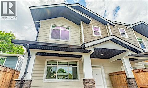 1-782 Coopland Crescent, Kelowna, BC, V1Y 2V1