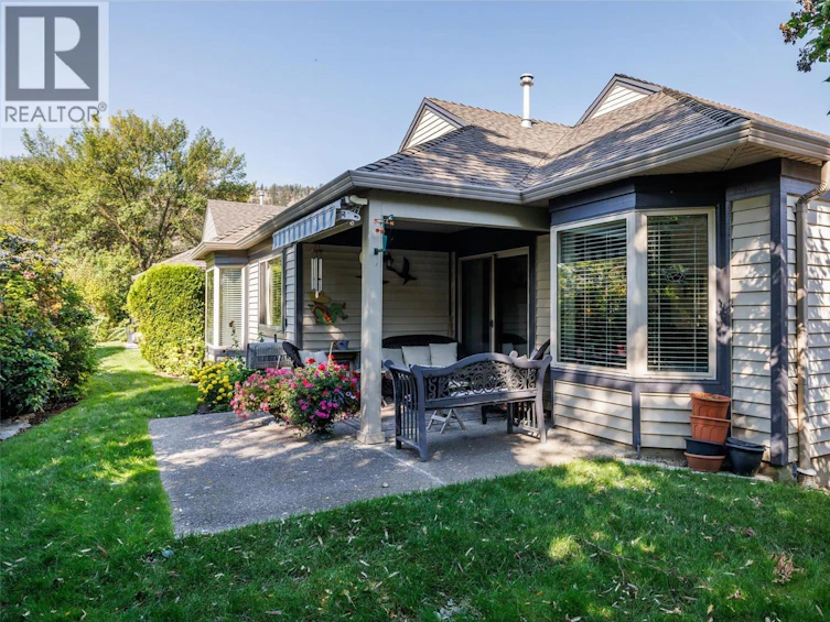 323-550 Yates Road, Kelowna, BC, V1Y 5V3 - 2