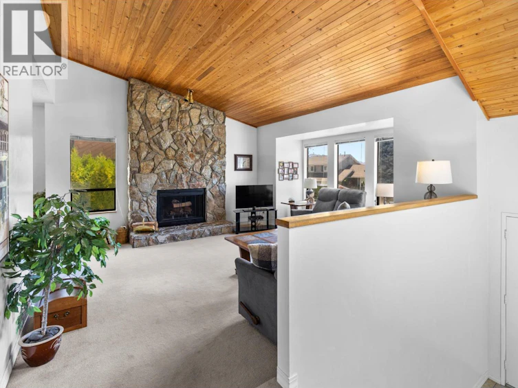 3202 Sunset Place, West Kelowna, BC, V4T 1S3 - 4