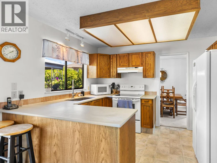 3202 Sunset Place, West Kelowna, BC, V4T 1S3 - 11