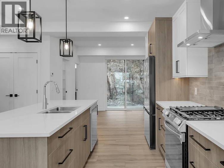 12-2835 Canyon Crest Drive, West Kelowna, BC, V4T 0G8 - 3