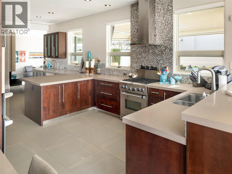 4458A Lakeland Road, Kelowna, BC, V1W 1C9 - 35