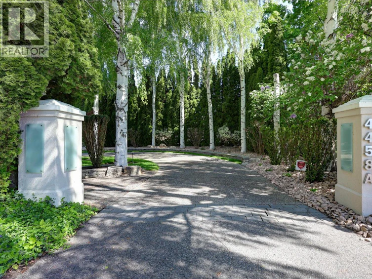 4458A Lakeland Road, Kelowna, BC, V1W 1C9 - 67