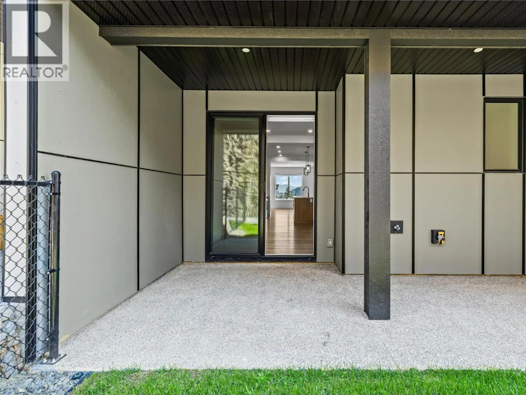 17-2835 Canyon Crest Drive, West Kelowna, BC, V4T 0G8 - 18