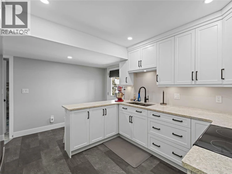 1548 Assiniboine Road, Kamloops, BC, V2E 2R1 - 39