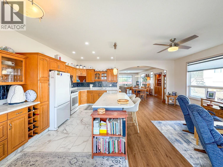 11-2 Royal Ann Court, Osoyoos, BC, V0H 1V2 - 17