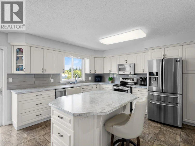 1801 Southeast 2 Avenue, Salmon Arm, BC, V1E 1T8 - 15