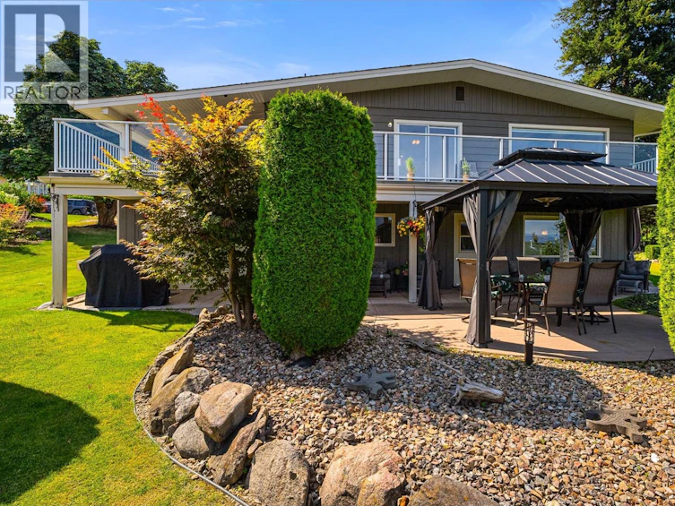 1801 Southeast 2 Avenue, Salmon Arm, BC, V1E 1T8 - 4