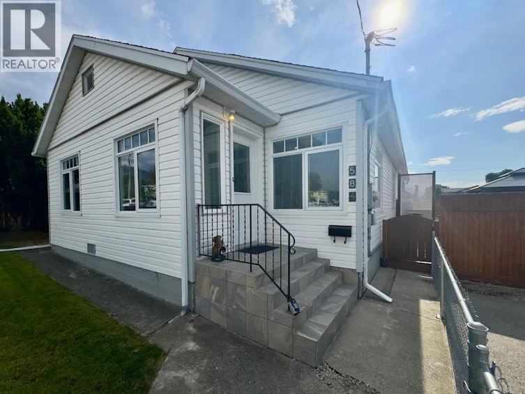 584 Edna Avenue, Penticton, BC, V2A 2M2 - 3