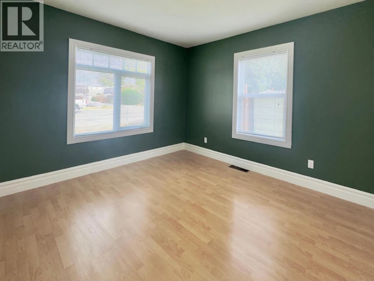 584 Edna Avenue, Penticton, BC, V2A 2M2 - 33
