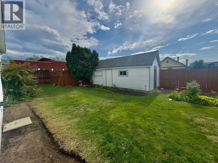 584 Edna Avenue, Penticton, BC, V2A 2M2 - 47