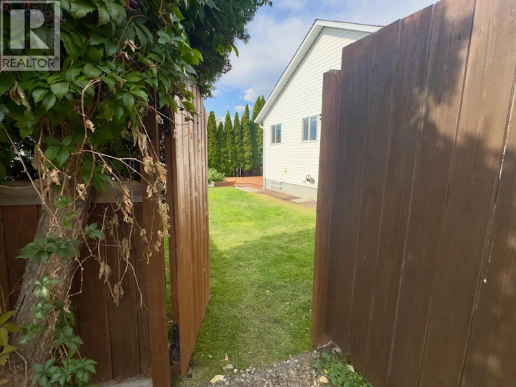 584 Edna Avenue, Penticton, BC, V2A 2M2 - 53