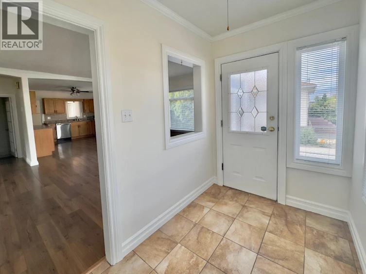 584 Edna Avenue, Penticton, BC, V2A 2M2 - 5