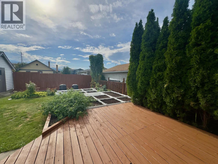 584 Edna Avenue, Penticton, BC, V2A 2M2 - 44