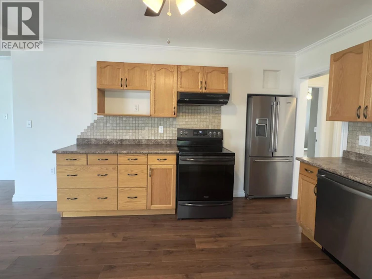 584 Edna Avenue, Penticton, BC, V2A 2M2 - 12