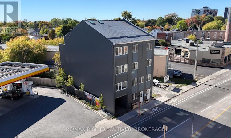 682 Princess Street