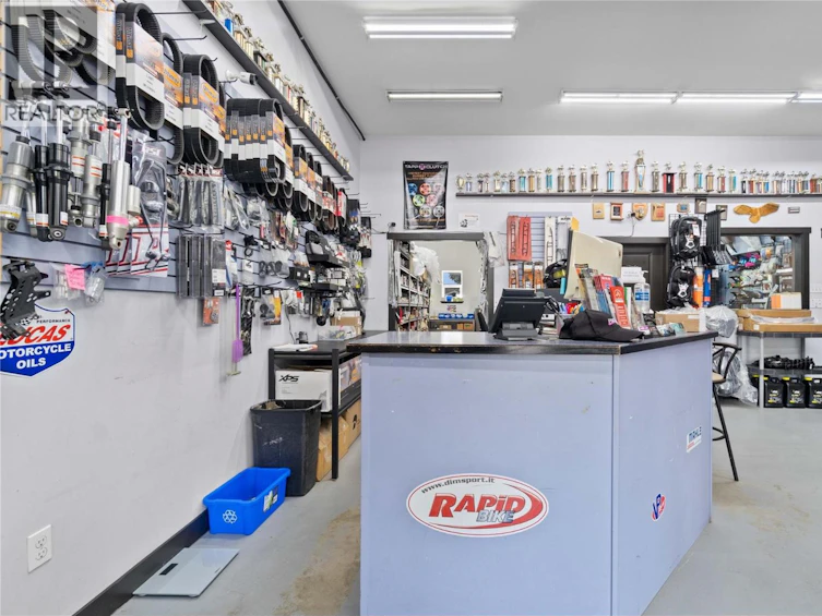 725 Trans Canada Highway, Sorrento, BC, V0E 2V0 - 74