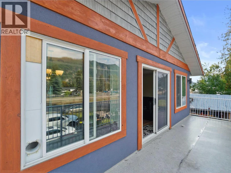 725 Trans Canada Highway, Sorrento, BC, V0E 2V0 - 46