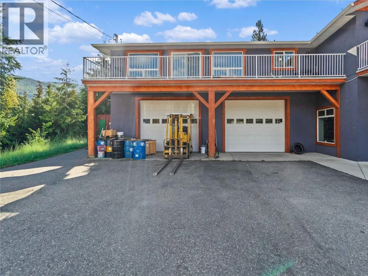 725 Trans Canada Highway, Sorrento, BC, V0E 2V0 - 88