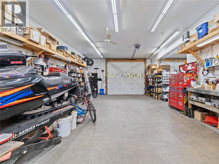 725 Trans Canada Highway, Sorrento, BC, V0E 2V0 - 56