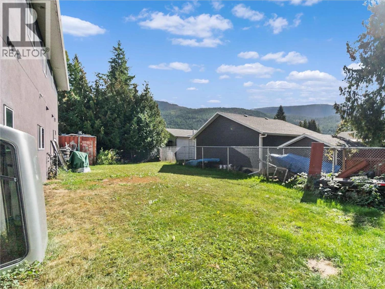 725 Trans Canada Highway, Sorrento, BC, V0E 2V0 - 27