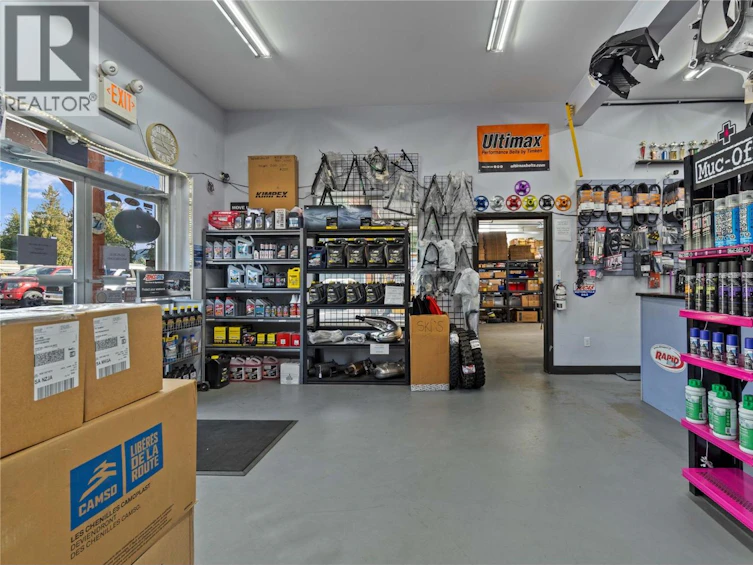 725 Trans Canada Highway, Sorrento, BC, V0E 2V0 - 71